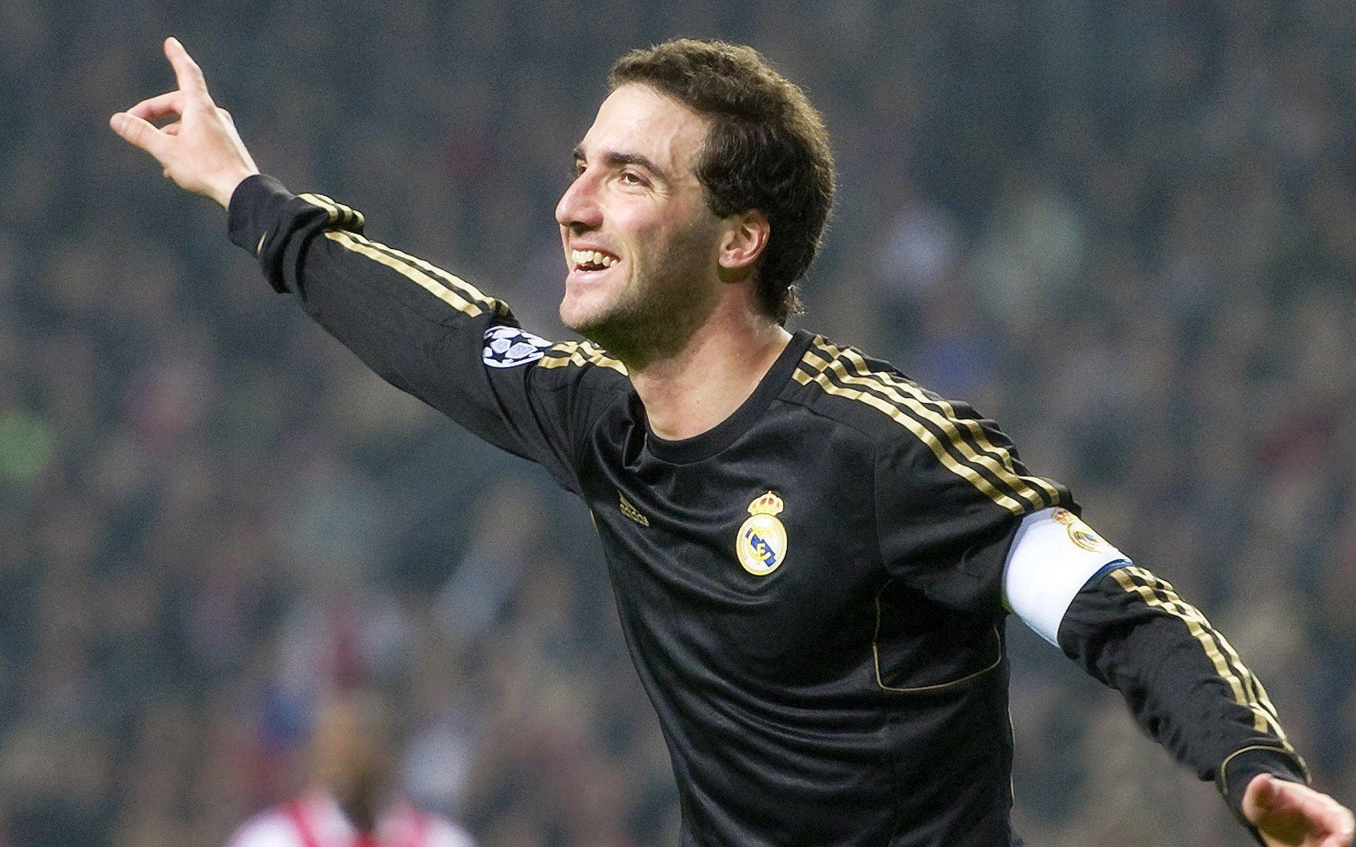 绝境铸铁骨，誓言撼山河，杜锋含泪承诺战斗到底，球迷呐喊成最强后盾